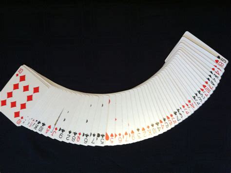 Spread a Deck of Cards 3 Different Ways! : 5 Steps .